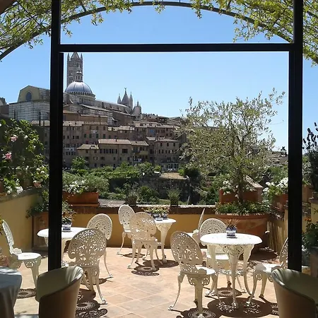 Residenza D'epoca Campo Regio Relais 3* Siena