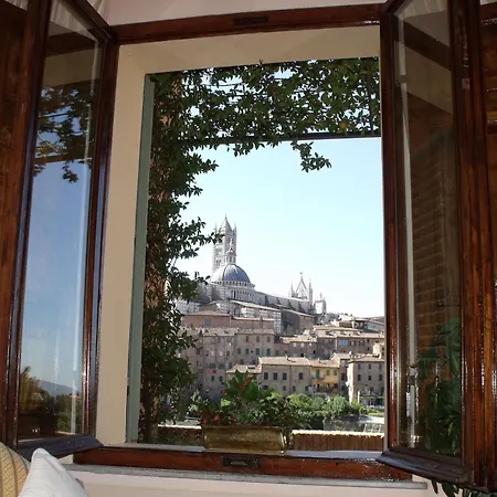 Residenza D'epoca Campo Regio Relais Siena