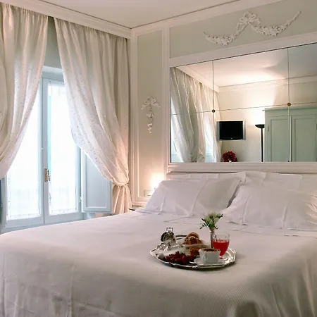 Residenza D'epoca Campo Regio Relais 3* Siena