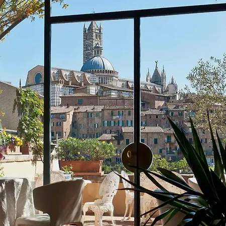 Bed & Breakfast Residenza D'epoca Campo Regio Relais Siena