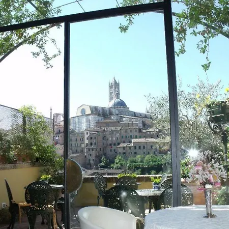 Residenza D'epoca Campo Regio Relais 3* Siena