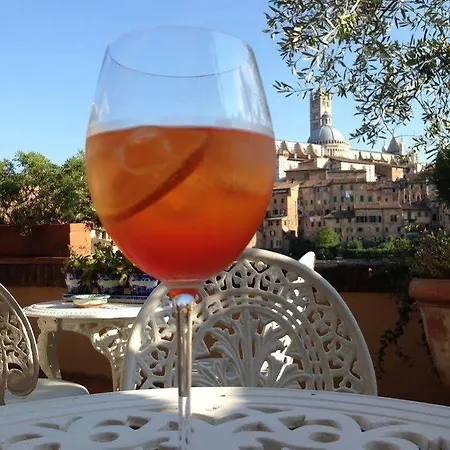 Residenza D'epoca Campo Regio Relais Bed & Breakfast Siena